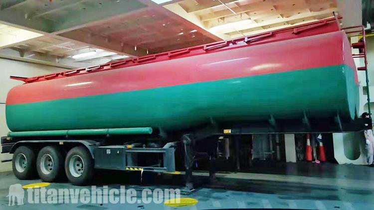 Tri Axle Fuel Tanker Trailer with Capacity of 42000 Liters