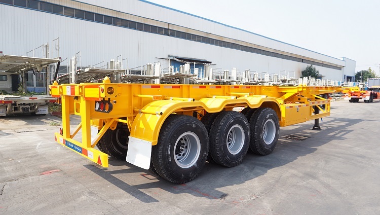 tri axle container chassis trailer